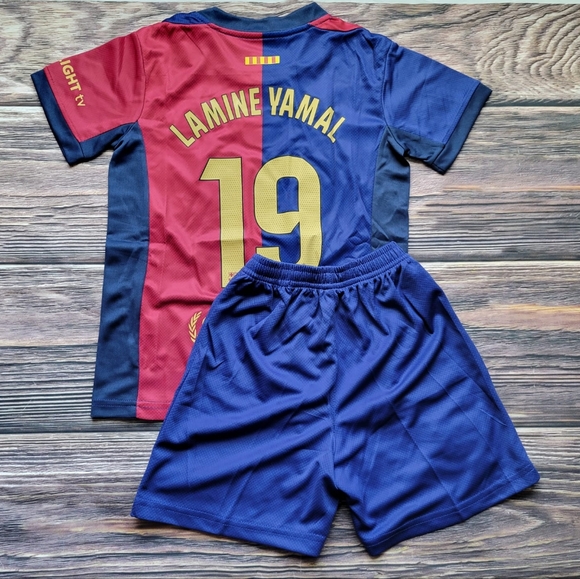 Barcelona Lamine Home kid's soccer uniform - Picture 2 of 2